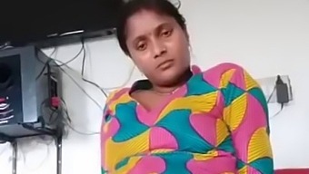 Aunty'S Booty - Indian Mature In Hd