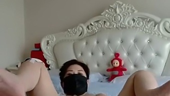 Mature Asian Milf Seeks Sex