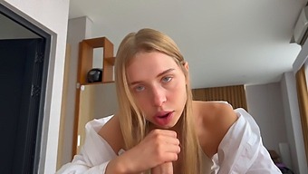 Amateur Schoolgirl Gives A Blowjob In Hd