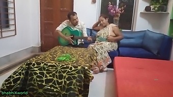 Seductive Indian Housewife Kamwali Bhabhi Wants To Be Fucked